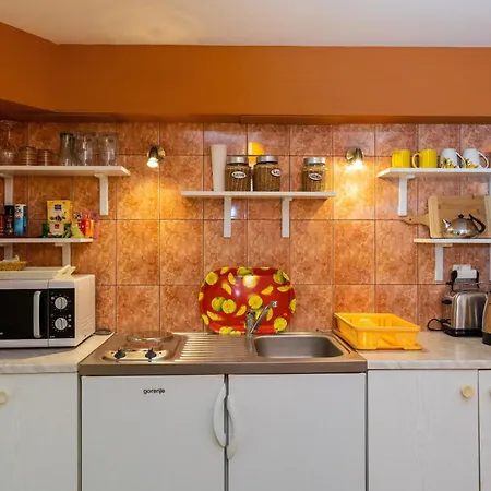 Mare 公寓 米利尼