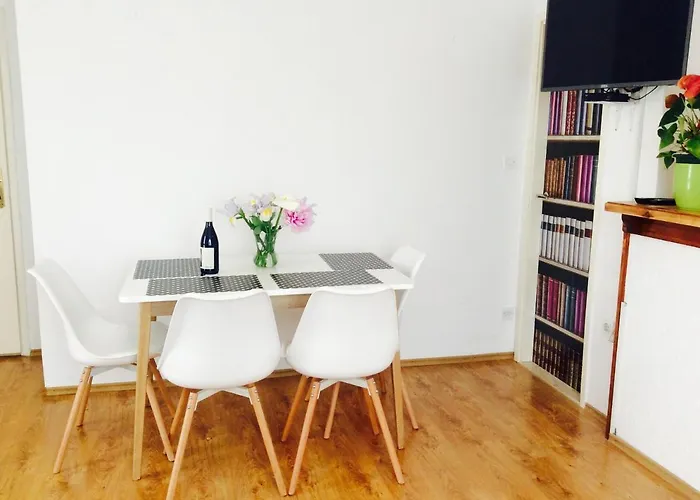 Mare Apartament *