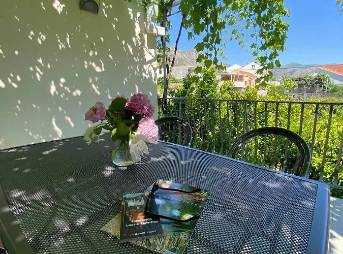 Apartament Mare