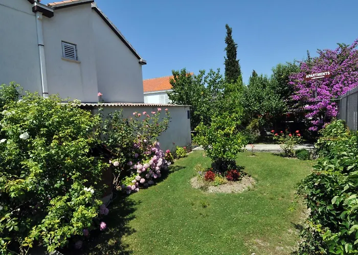 Apartament Mare