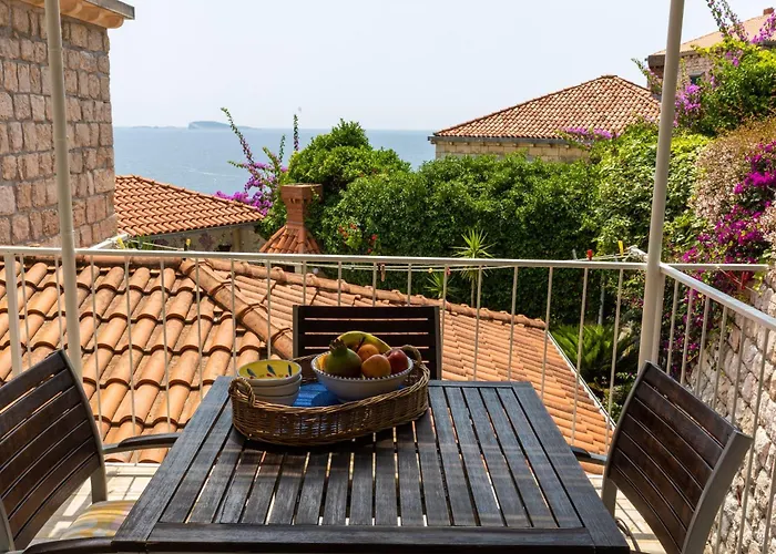 Apartament Mare