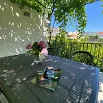 شقة Mare